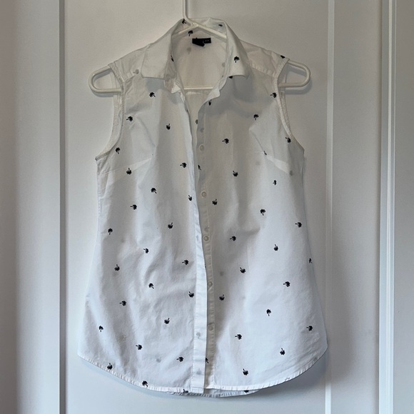 Palm Tree Sleeveless Button Down - Picture 1 of 4